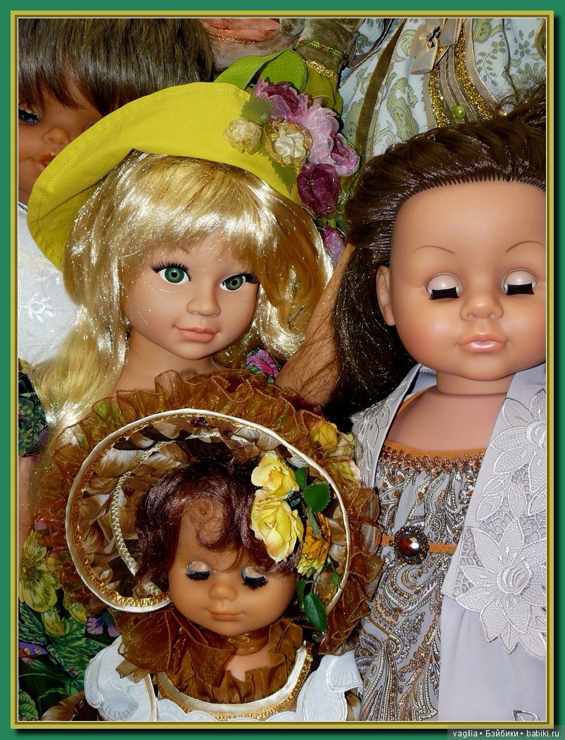 Спят усталые игрушки,куклы спят