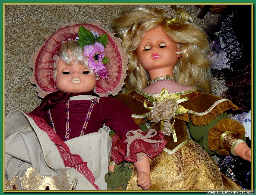 Спят усталые игрушки,куклы спят