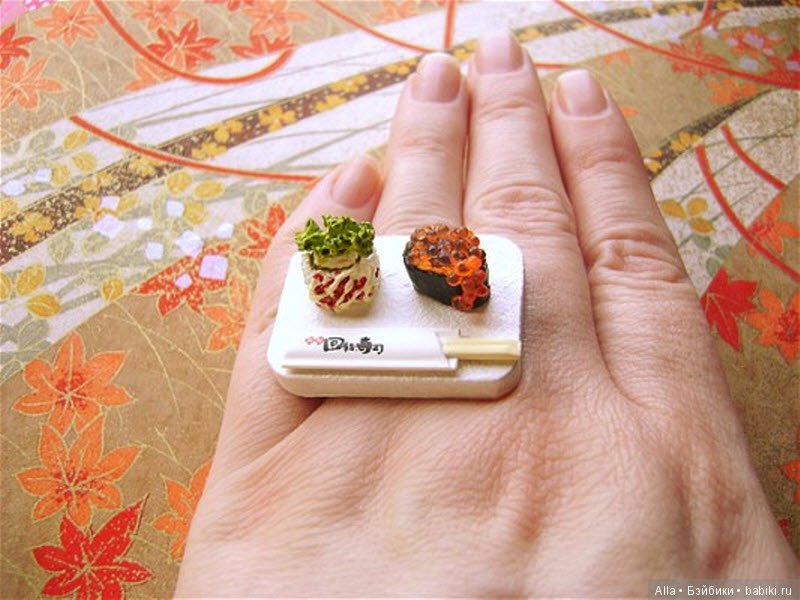 Кольца с фигурками в виде миниатюрных блюд