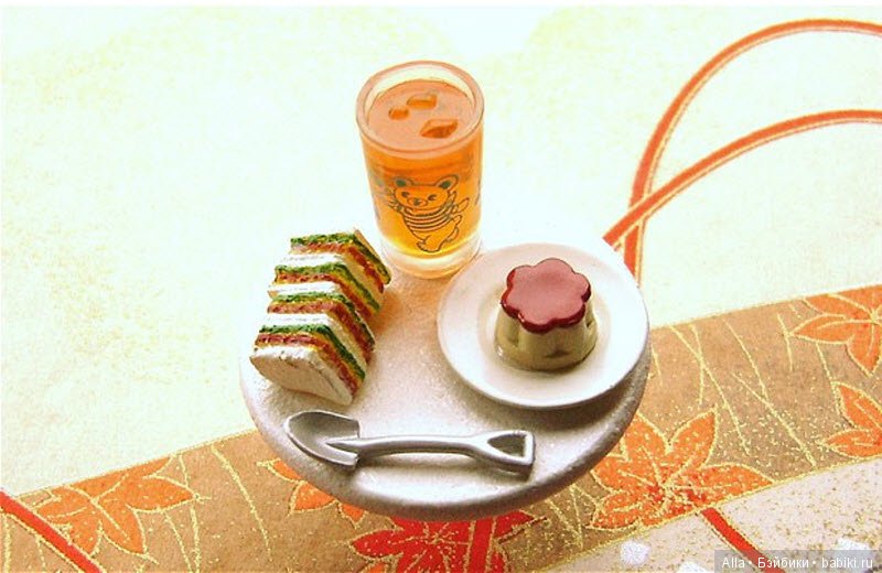 Кольца с фигурками в виде миниатюрных блюд