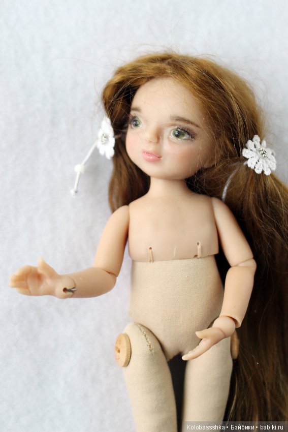Виктория - полушарнирная куколка-малышка (фото 7)