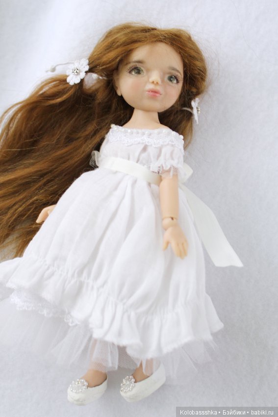 Виктория - полушарнирная куколка-малышка (фото 8)