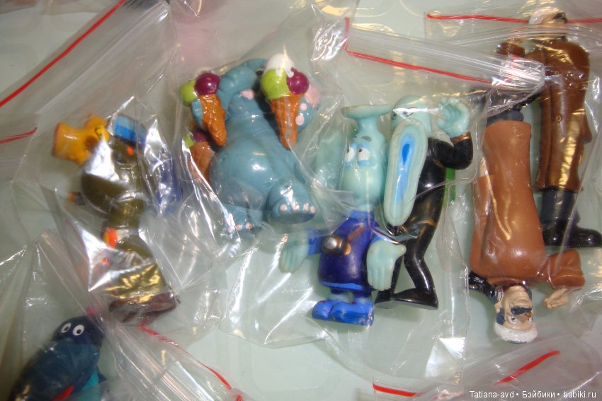 Моя посылка! Киндеры по мультфильмам и 90х годов. Ну погоди, Чебурашка и другие (фото 10)