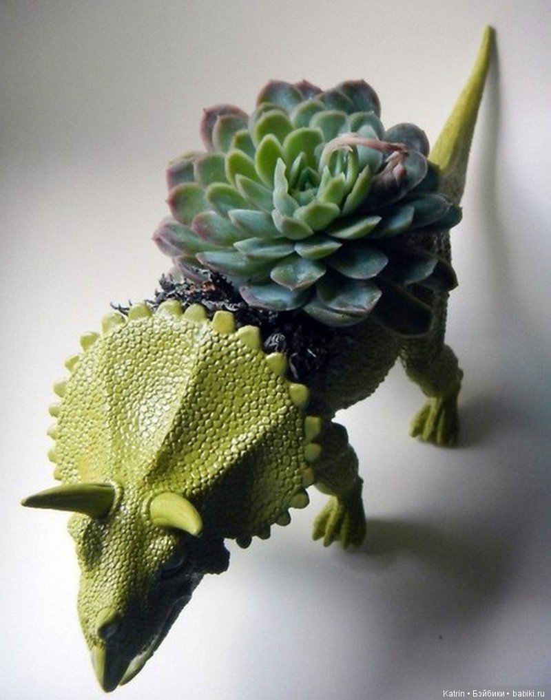 Оригинальные цветочные горшочки (фото 10)