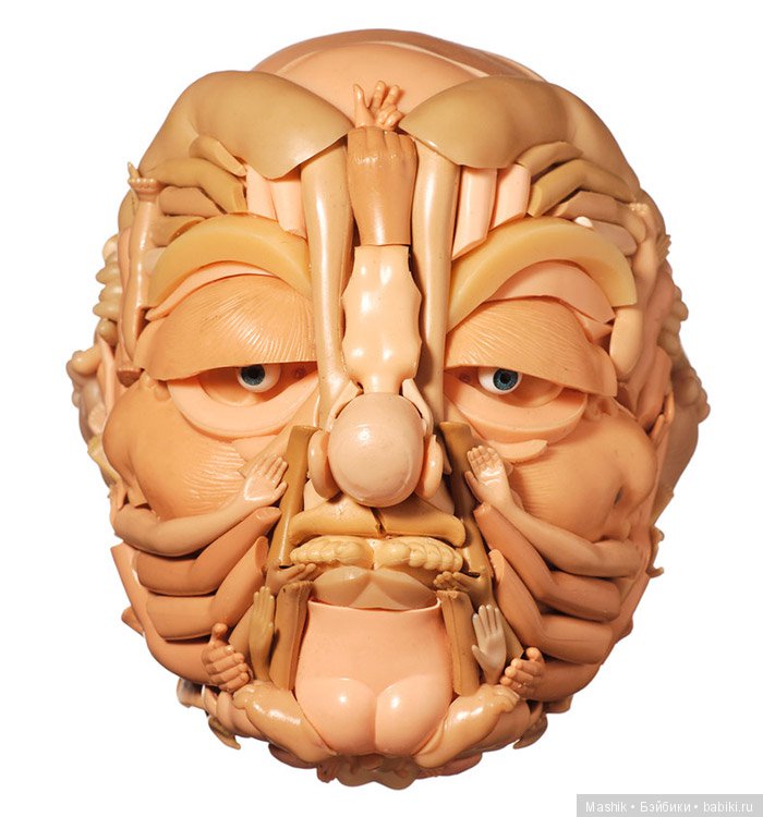 Человекоподобные фигуры из старых кукол от Фрейе Джоббинс