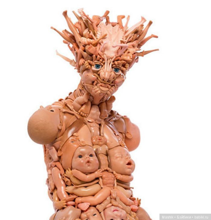 Человекоподобные фигуры из старых кукол от Фрейе Джоббинс