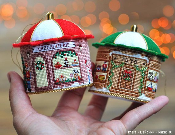 Вышитые крестиком елочные игрушки (фото 5)