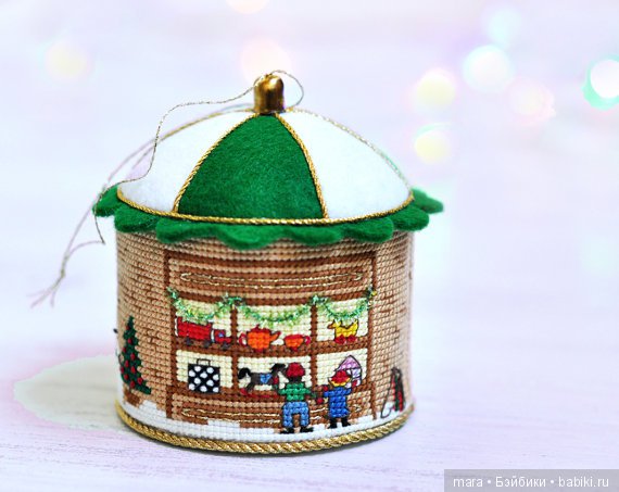 Вышитые крестиком елочные игрушки (фото 8)