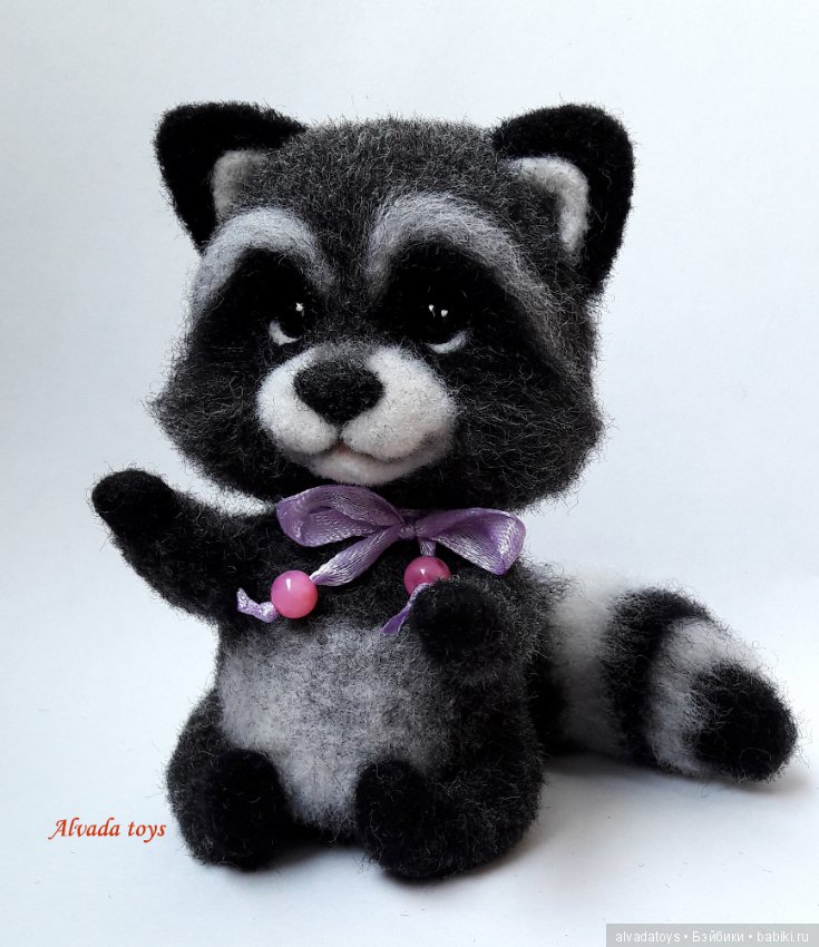 Енотик — Валяные игрушки из шерсти: сухое валяние