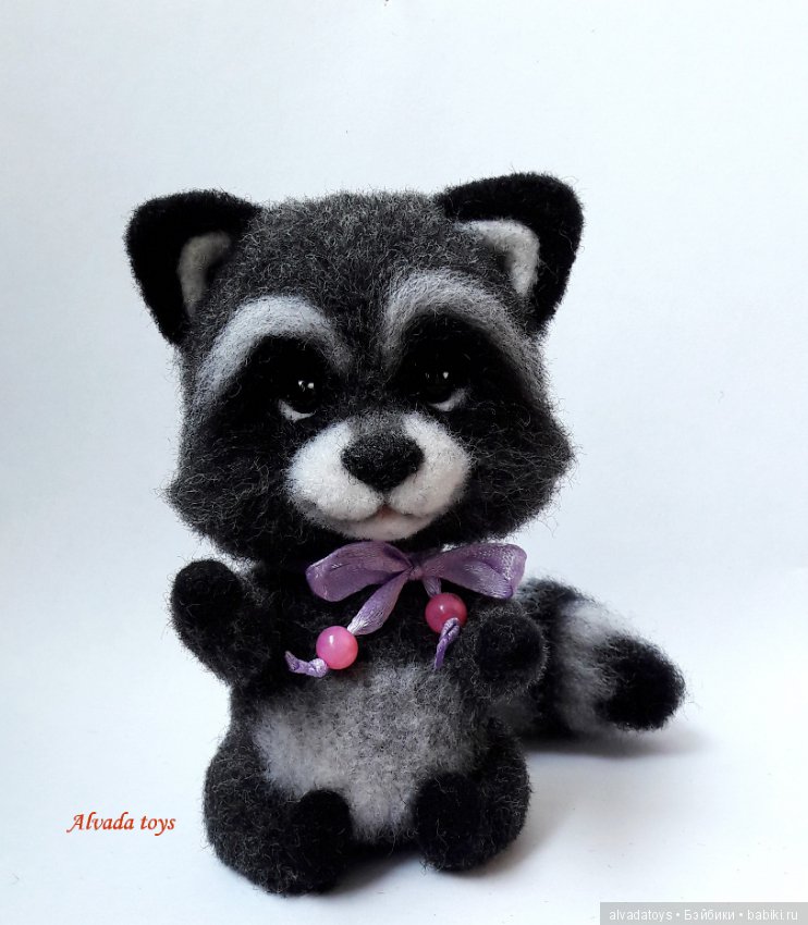 Енотик — Валяные игрушки из шерсти: сухое валяние (фото 2)