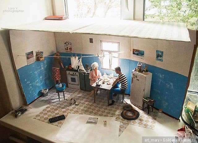 Коммунальная квартира, а в ней кухня, пуп земли