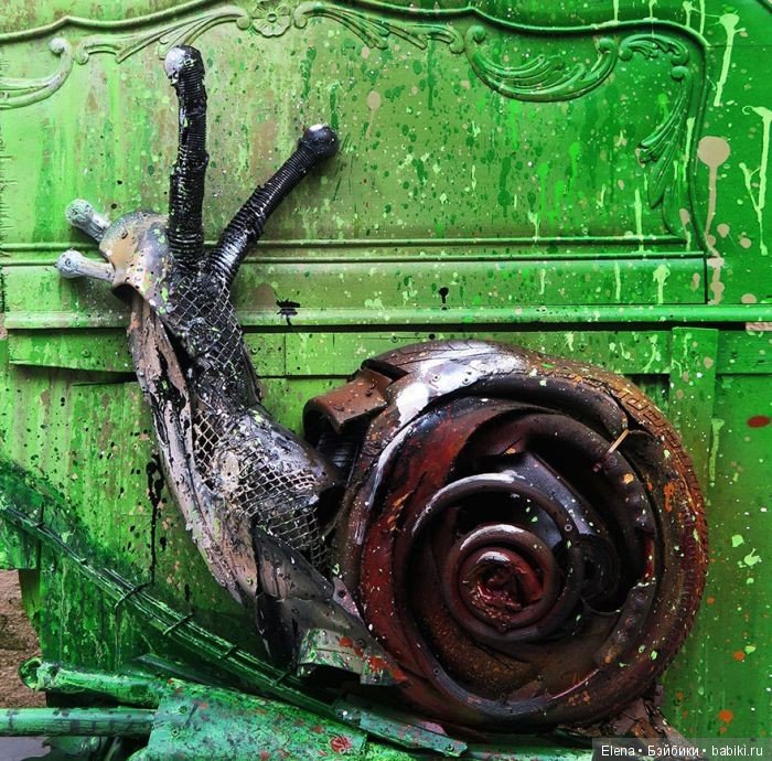 Скульптуры животных из разного хлама от Artur Bordalo