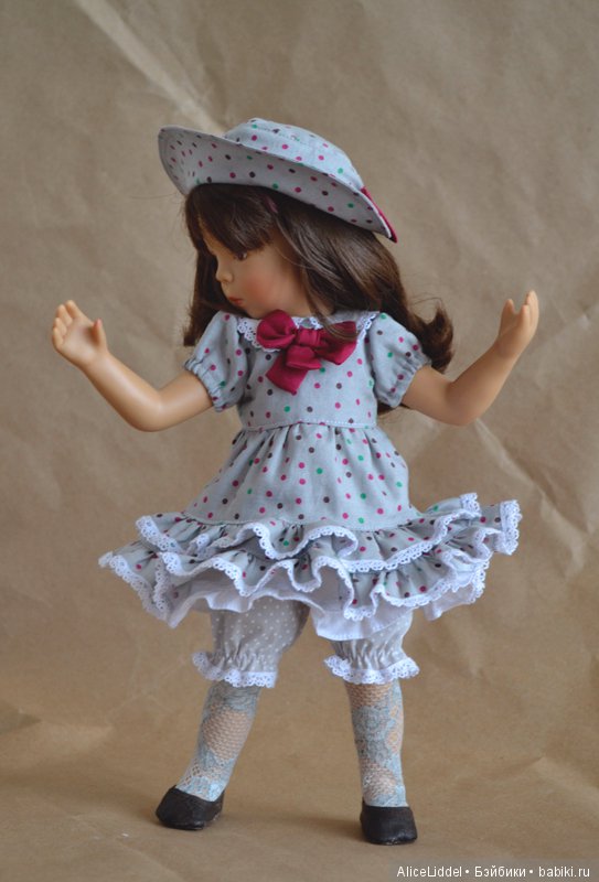 Новая девочка в доме, Жанна от Petitcollin, теперь Бэкки