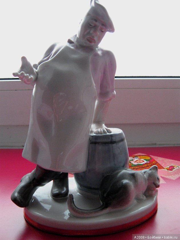 А Васька слушает, да ест — Фарфоровые статуэтки и фигурки: винтаж