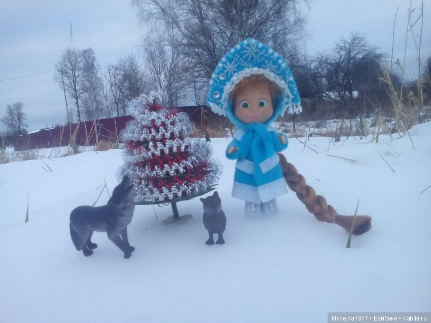 Снегурочку заказывали — Куклы Маша и Медведь (Simba): Маша в кармашке