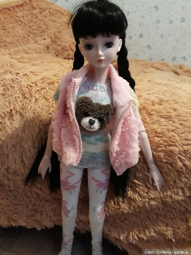 Новый свитер с мишкой — Куклы Звезды подиума (Angel Collection): шарнирные (фото 2)