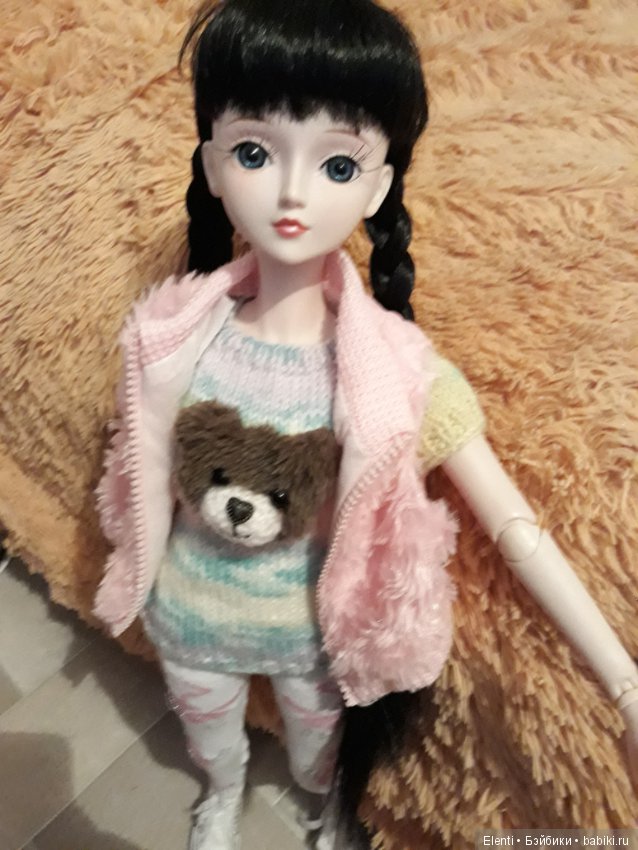 Новый свитер с мишкой — Куклы Звезды подиума (Angel Collection): шарнирные (фото 3)