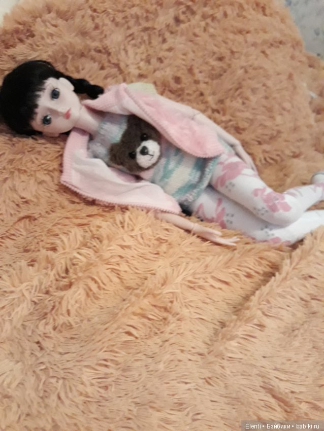 Новый свитер с мишкой — Куклы Звезды подиума (Angel Collection): шарнирные