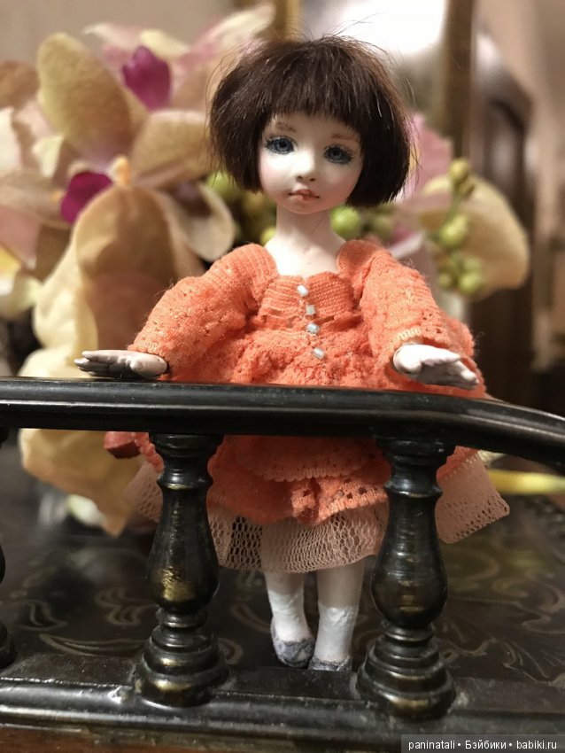 Забежала ко мне девченочка