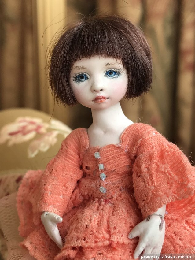 Забежала ко мне девченочка