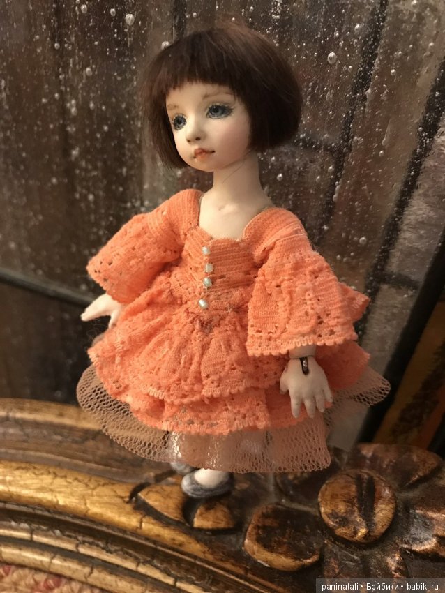 Забежала ко мне девченочка