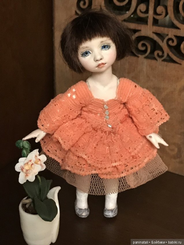 Забежала ко мне девченочка