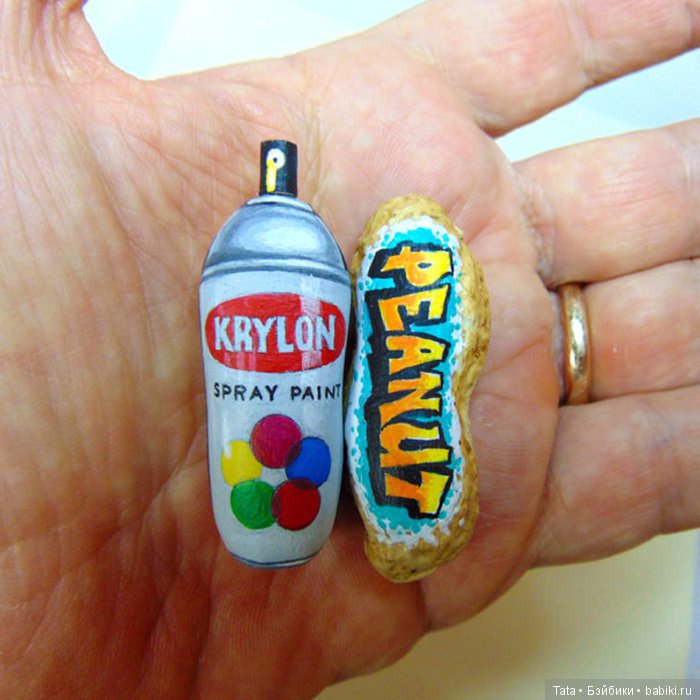 "Игра Престолов", The Beattles и Носферату: фигурки из арахиса от игрушечных дел мастера