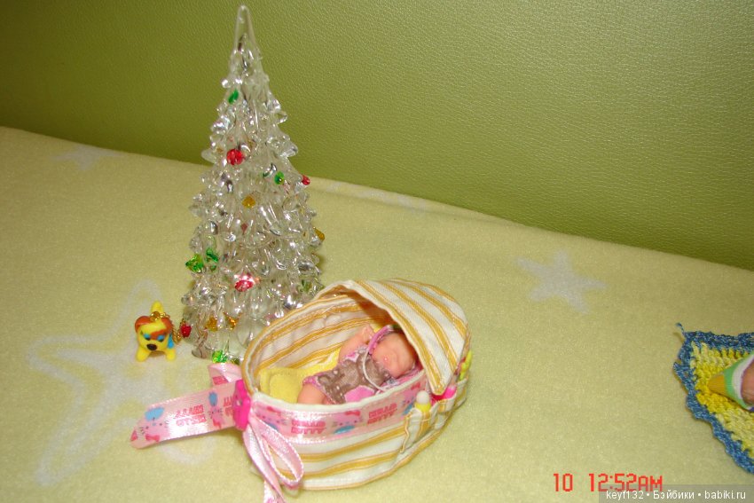 Новогодние малыши Тося и Валерия