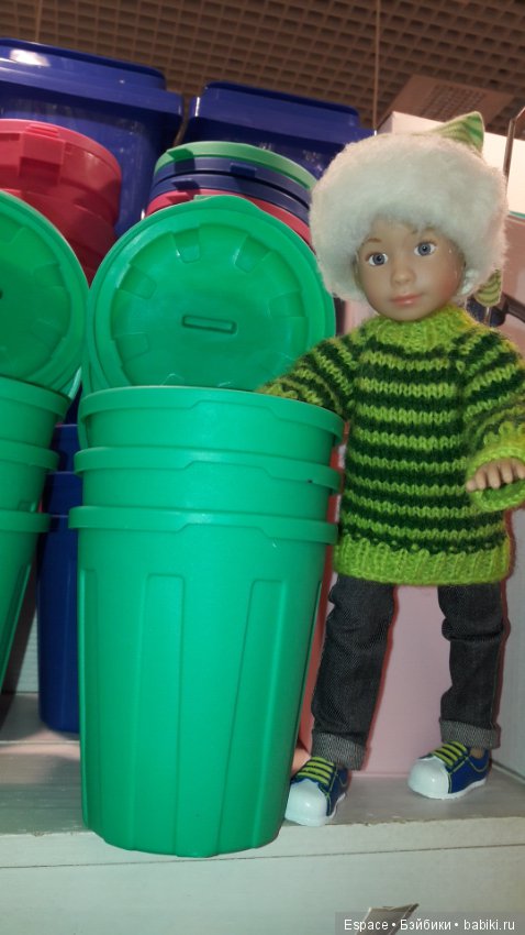 Миша Kruselings в поиске аксессуаров (фото 3)