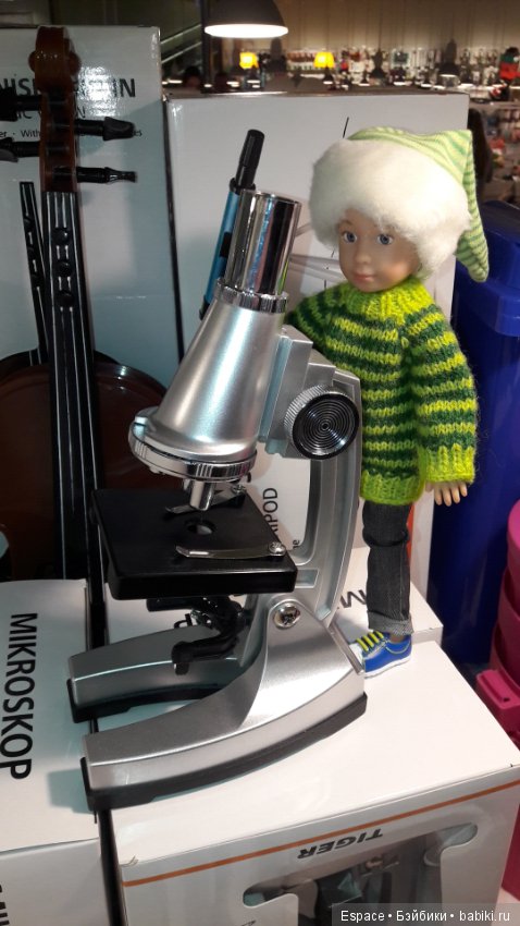 Миша Kruselings в поиске аксессуаров (фото 6)