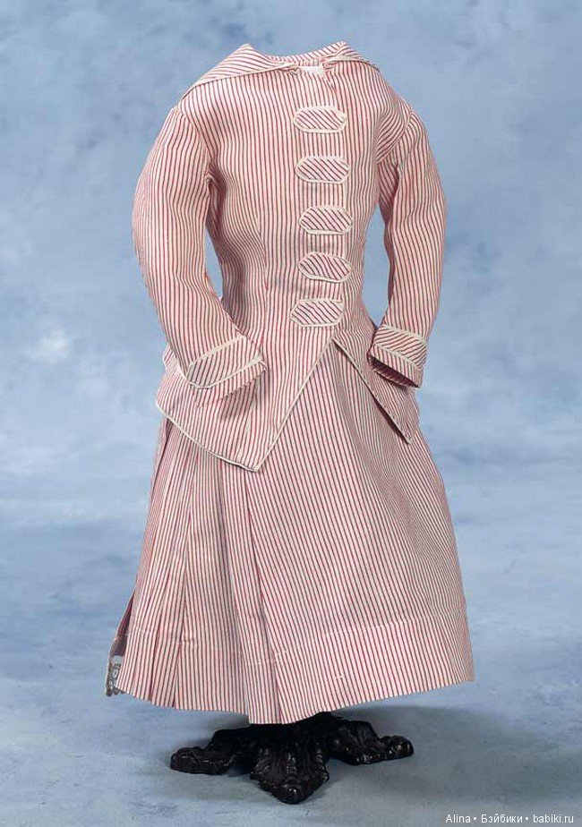 Антикварная кукольная одежда и аксессуары