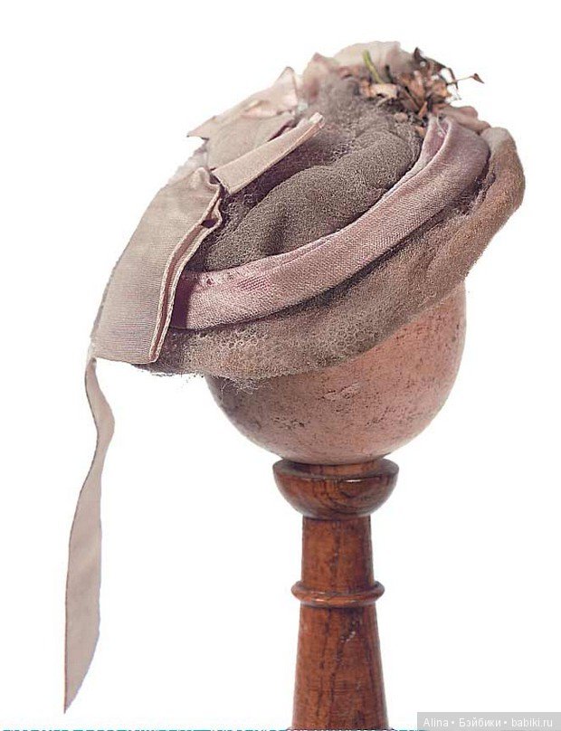 Боннеты антикварных кукол