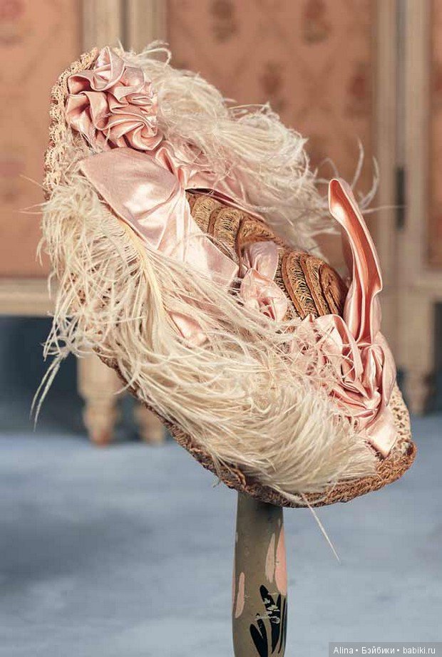 Боннеты антикварных кукол