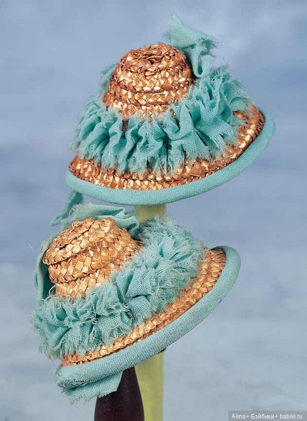 Боннеты антикварных кукол