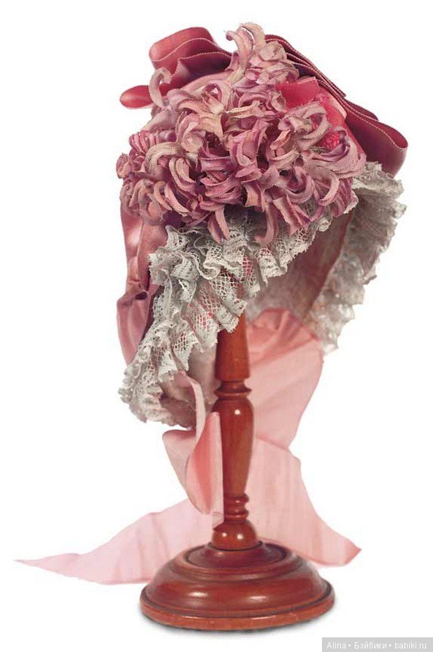 Боннеты антикварных кукол