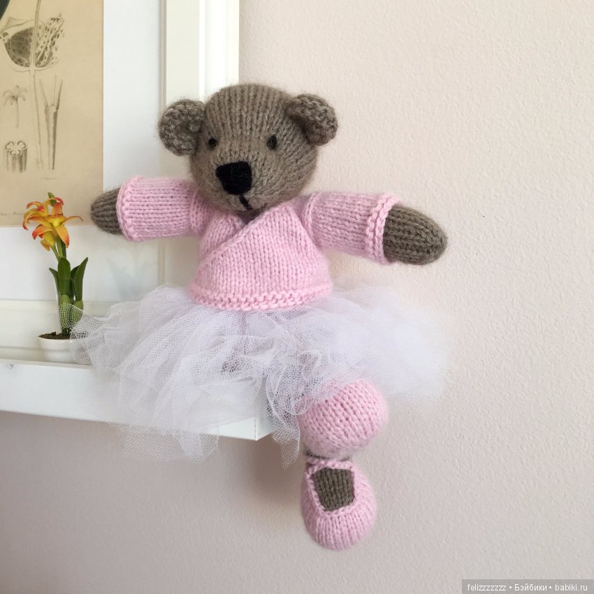 Зайчики от LittleCottonRabbit в моем исполнении и немножко про автора мастерклассов