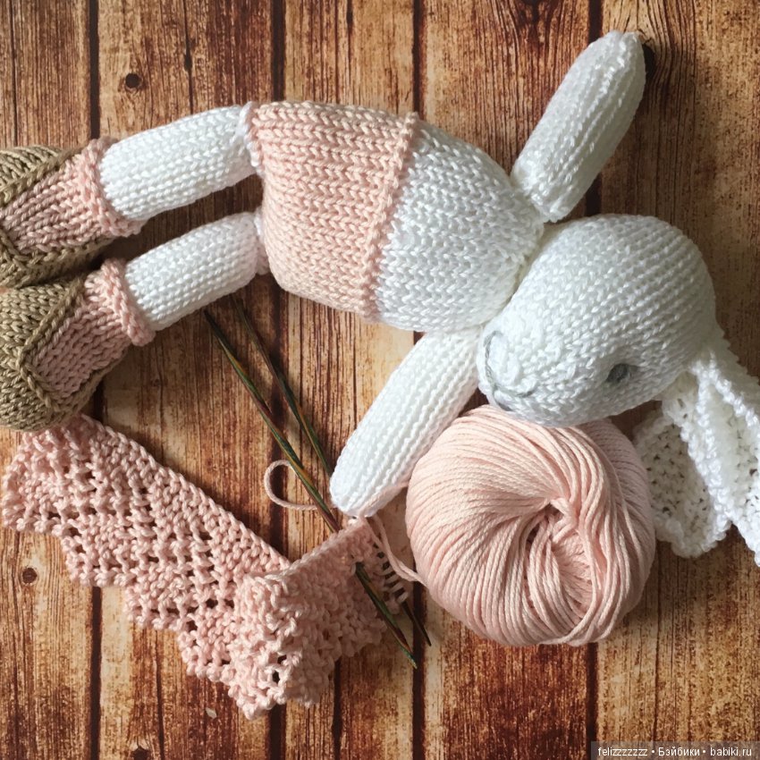 Зайчики от LittleCottonRabbit в моем исполнении и немножко про автора мастерклассов