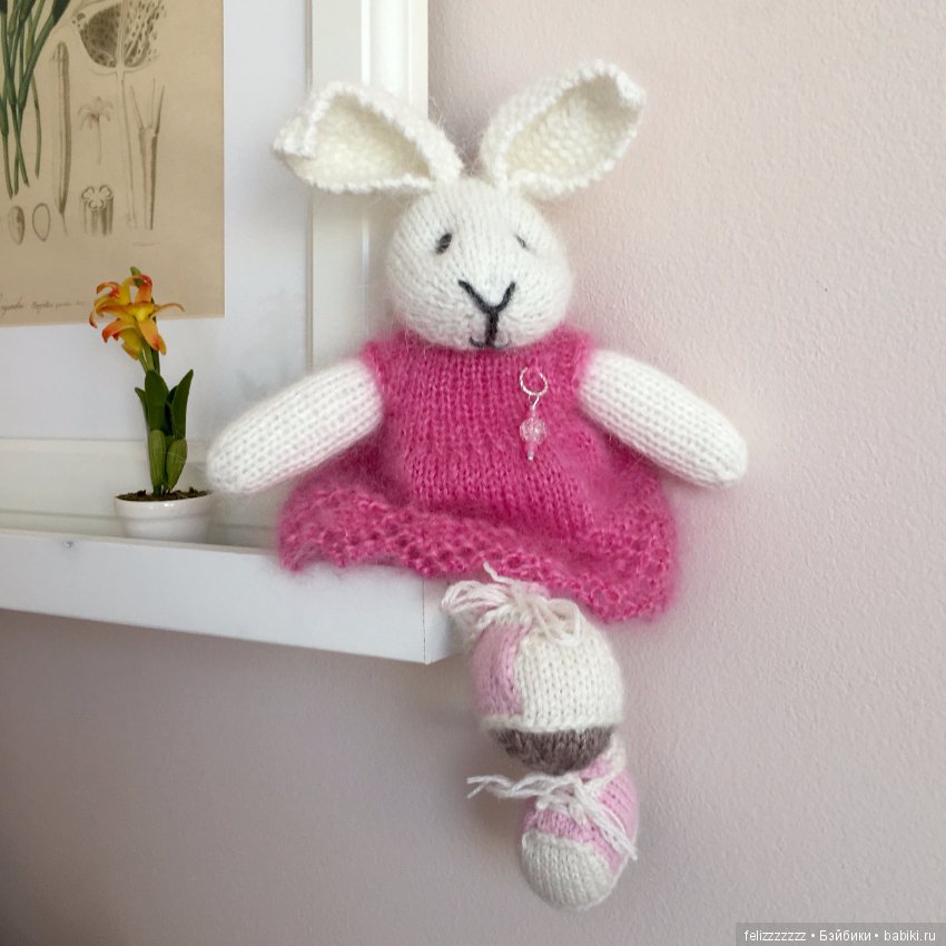 Зайчики от LittleCottonRabbit в моем исполнении и немножко про автора мастерклассов