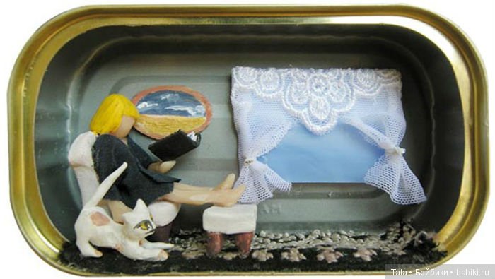 Любопытные миниатюрные диорамы в банках из-под сардин (фото 6)