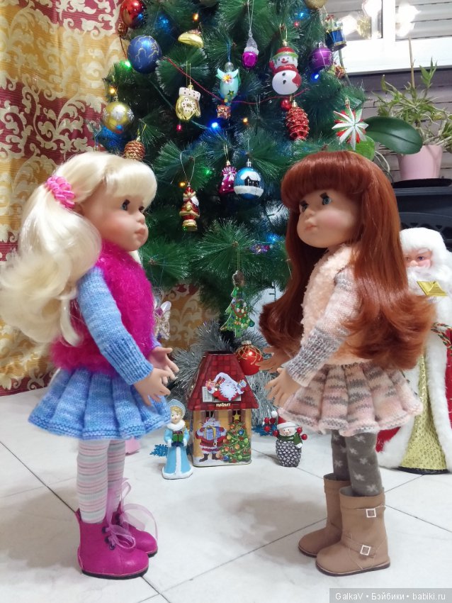 Обещала показать своих кукол Schildkrot. Показываю