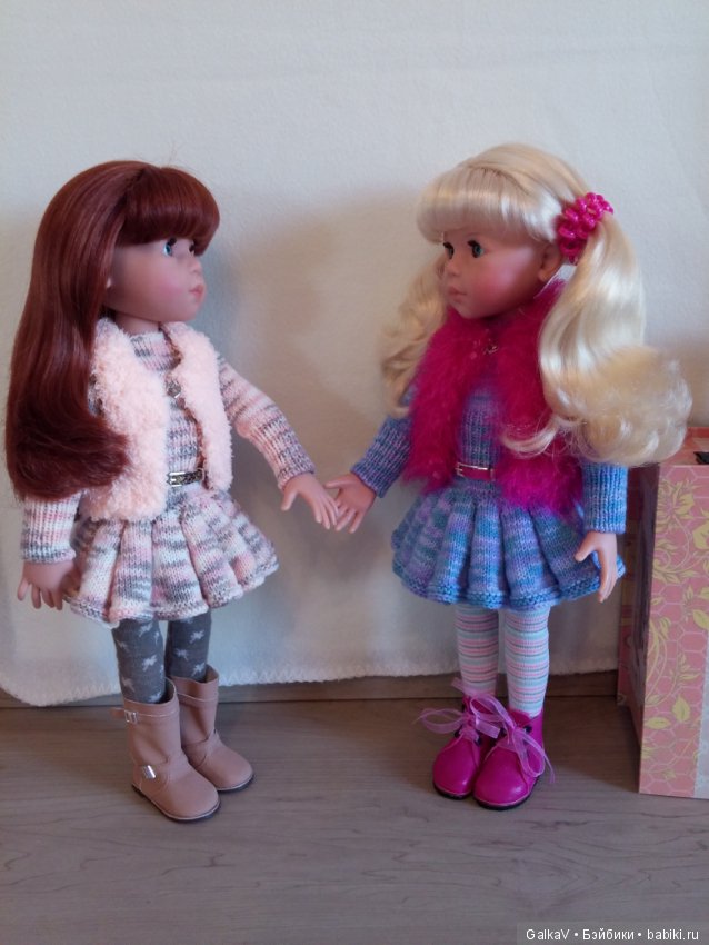 Обещала показать своих кукол Schildkrot. Показываю