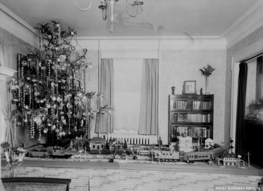 Когда под рождественской ёлкой целый мир, город или просто железнодорожная станция (фото 5)