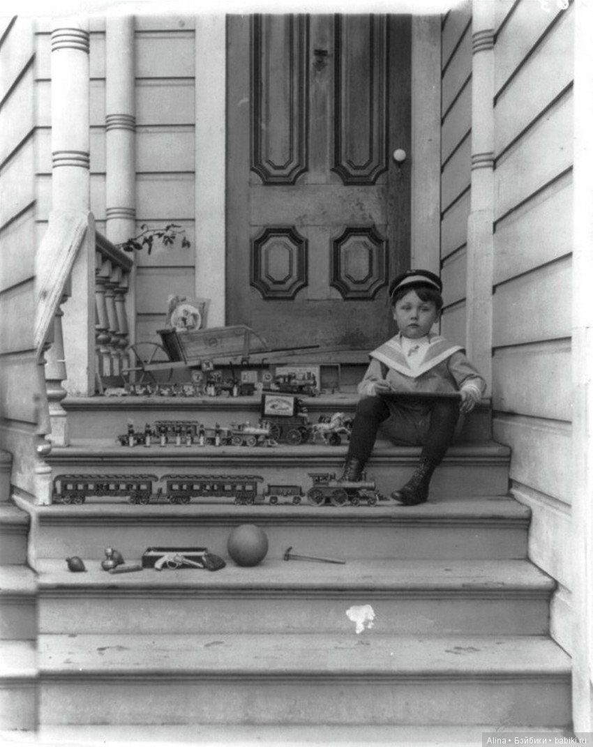 Когда под рождественской ёлкой целый мир, город или просто железнодорожная станция (фото 8)