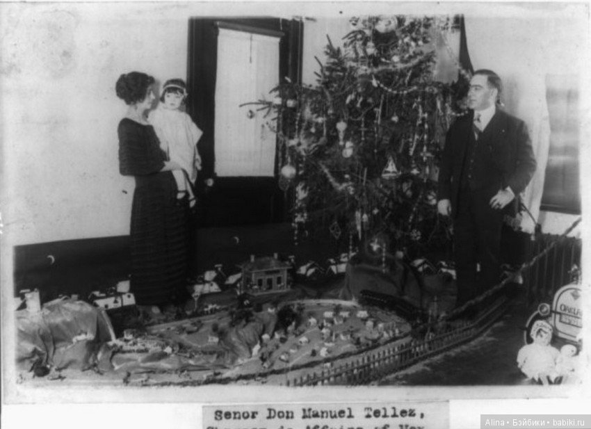 Когда под рождественской ёлкой целый мир, город или просто железнодорожная станция (фото 3)