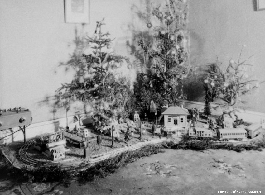 Когда под рождественской ёлкой целый мир, город или просто железнодорожная станция (фото 7)