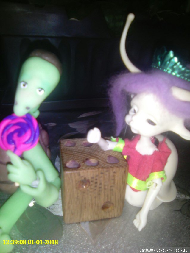 Ларри и Марина встречают новеньких (фото 5)