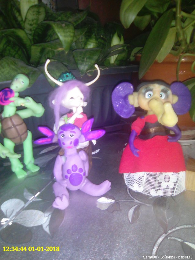 Ларри и Марина встречают новеньких (фото 2)