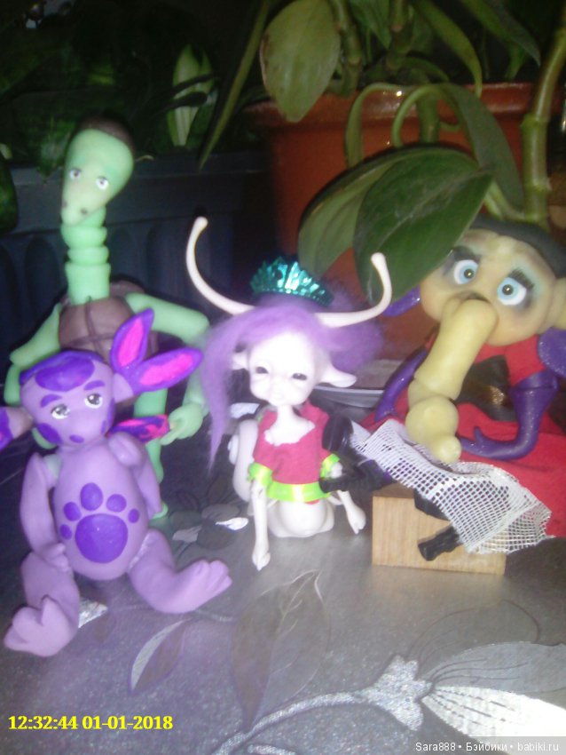 Ларри и Марина встречают новеньких