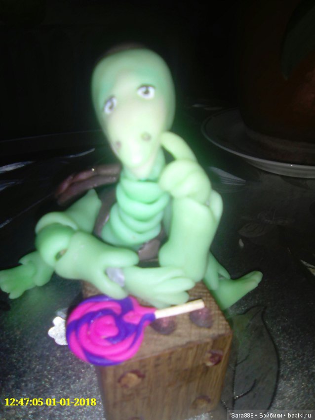 Ларри и Марина встречают новеньких