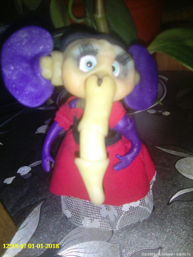 Ларри и Марина встречают новеньких